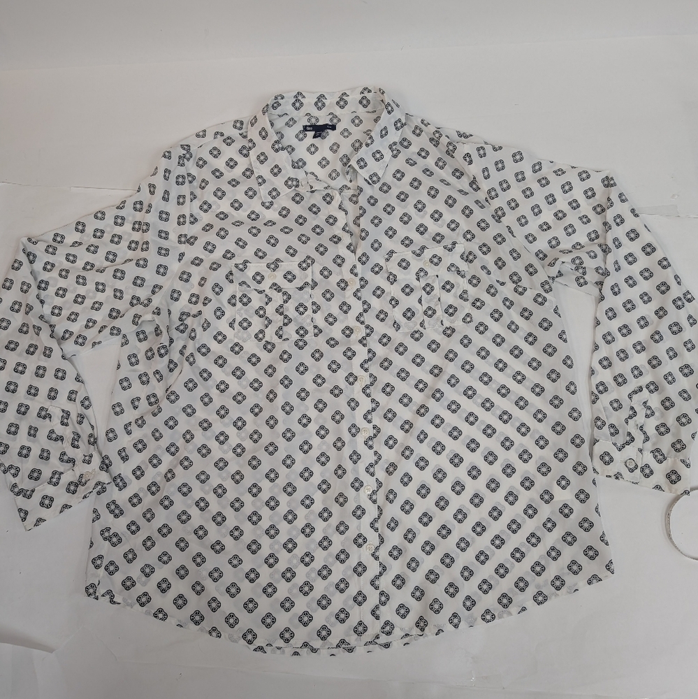 GAP white and black sheer button down blouse XXL (270)
